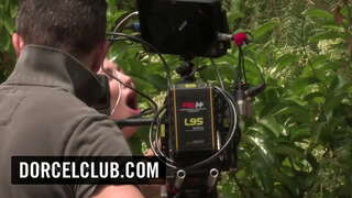 Зад сцената на Dorcel филм - 40 години, мое празници без мојот сопруг - со Lexi Лоу, Léa Guerlin, Сиена Ден, Dani Daniels