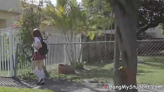 ���ುವ ವರ್ಜಿನ್ ತಪ್ಪಿಸುತ್ತದೆ ವರ್ಗ ಫಕ್ ತನ್ನ ಗೆಳೆಯ