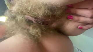 Ballando con figa pelosa amatoriale