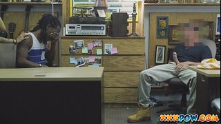 Amahlwempu boyfriend jonga eyiyeyakhe GF yokufumana fucked!