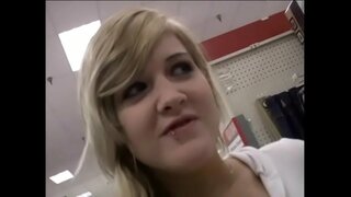 Karšto kalė mėgsta mano didžiulis penis savo burną